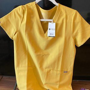 Figs scrubs golden yellow 3-pocket casma scrub top LIMITED NEW XS